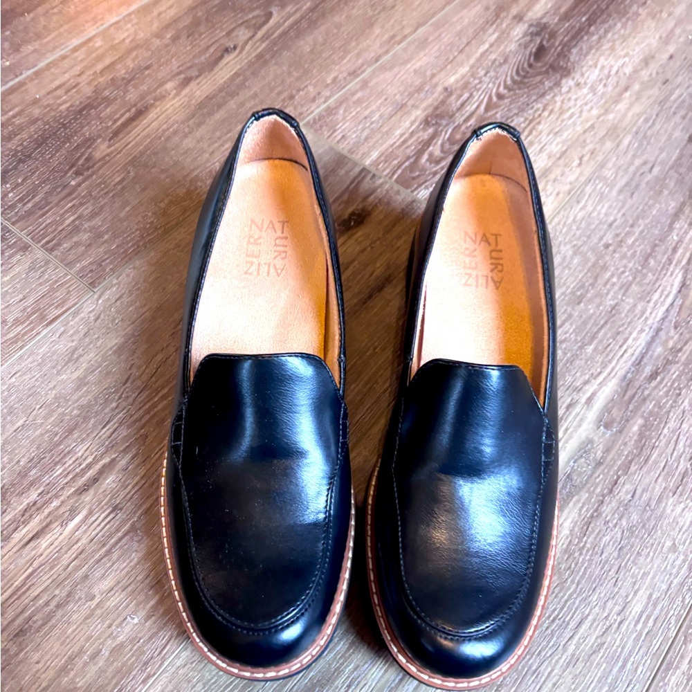 NWOT Naturalizer Women’s Cabaret Black Leather Slip-On Loafers